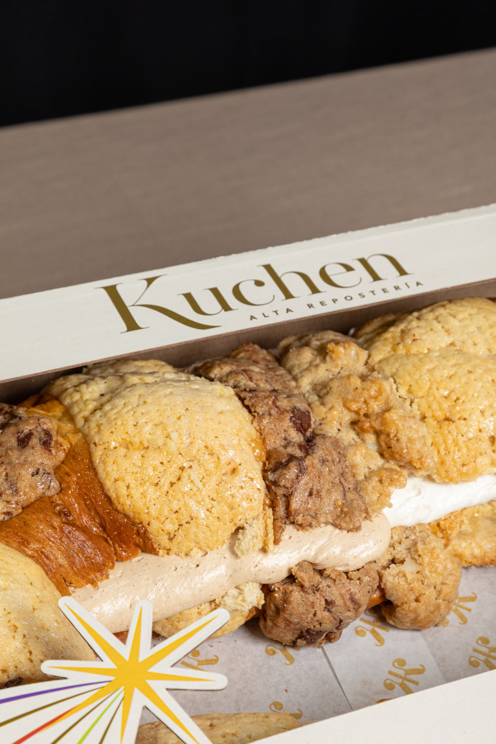 Rosca de Lotus y  Mousse de Macadamia