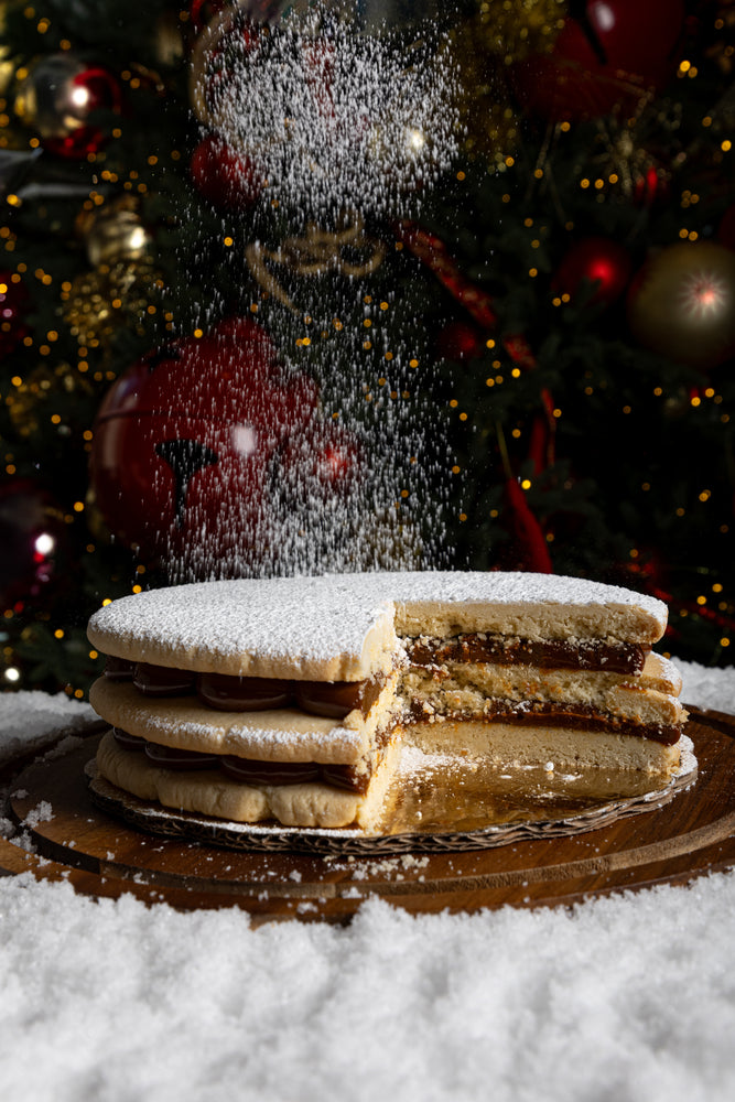 
                  
                    Alfajor Gigante
                  
                