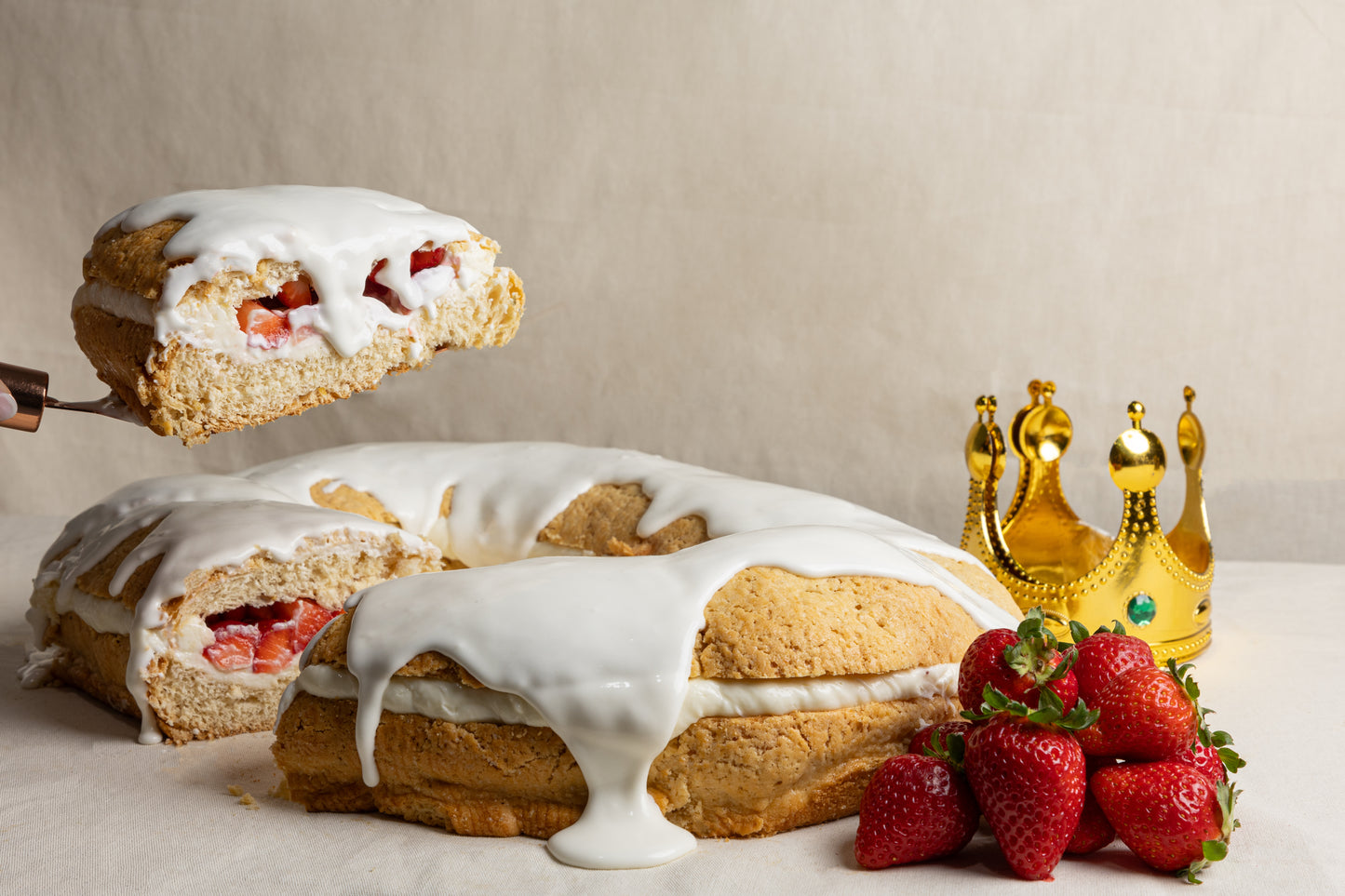 
                  
                    Rosca de Fresas con Crema
                  
                