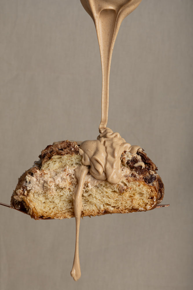 
                  
                    Rosca de Lotus y  Mousse de Macadamia
                  
                